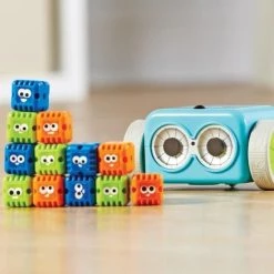 Learning Resources Botley - Programmeerbare Robot - Activiteitenset -Goedkope baby-en-kleuterspelletjes winkel 550x550 215