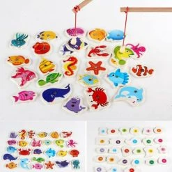 【QZM Prachtige Oceaanwereld】Visspel Magnetisch Met 2 Hengels En 26 Vissen Met Cirfers - Hengelspel - Fishing Game - Houten Magnetisch Visspel - Fijne Motoriek Speelgoed - Montessori Educatief Speelgoed -Goedkope baby-en-kleuterspelletjes winkel 550x590 1